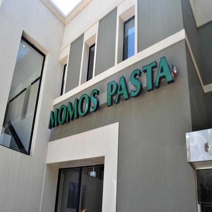 Mommo's Pasta & Pizza
